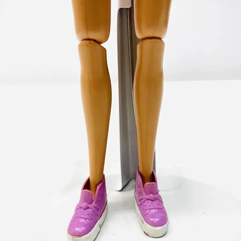 MATTEL BARBIE Doll Long Blonde Colorful Hair Articulated Elbows & Knees 12" Tall - Picture 6 of 12